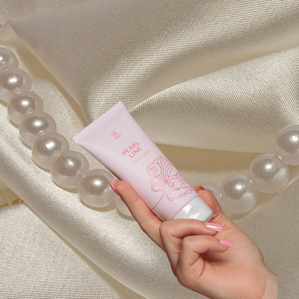 Купити Крем для обличчя зволожуючий PEARL LINE LIGHT в офіційному