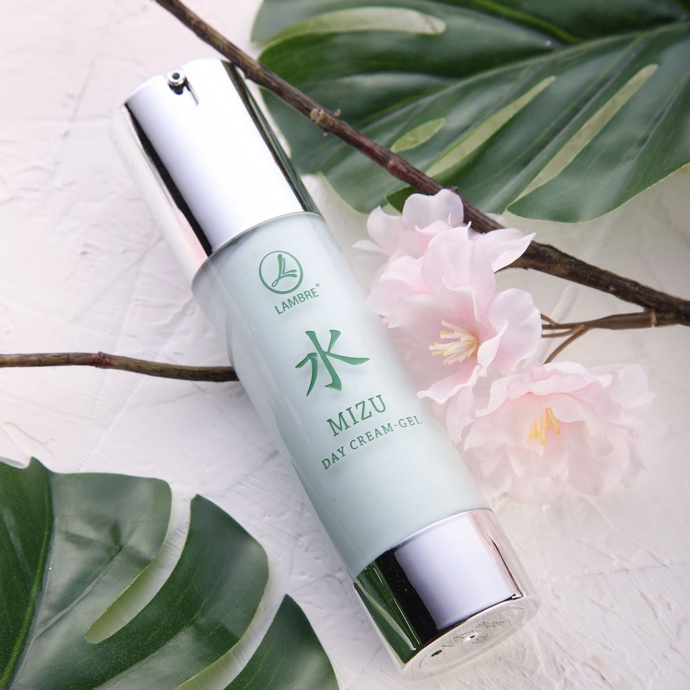 Купити Зволожуючий денний крем-гель для обличчя Mizu day cream-gel