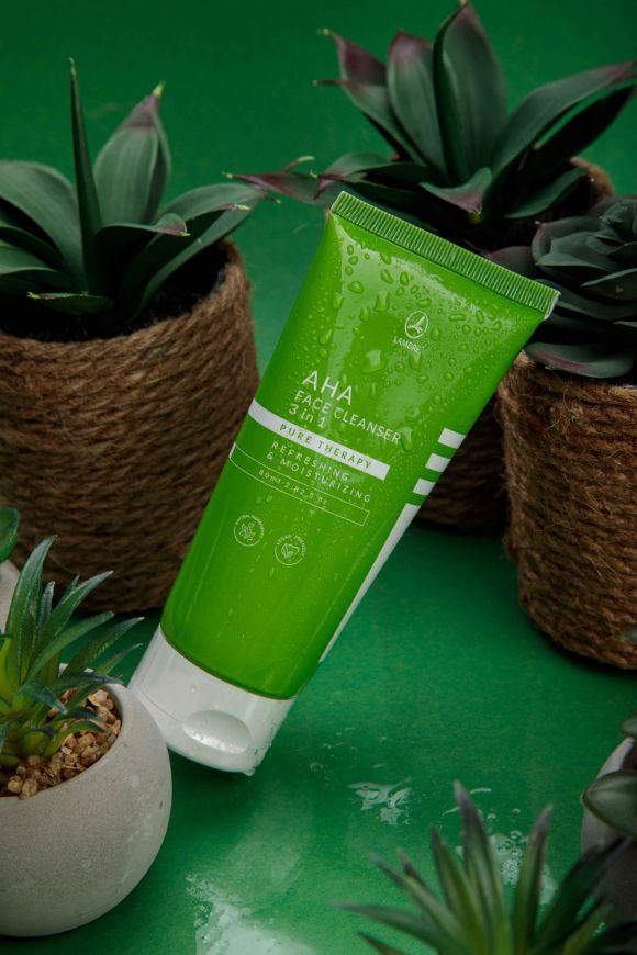 Отшелушивающий и очищающий гель с АНА-кислотами 3 в 1 AHA FACE Cleanser 3 in 1