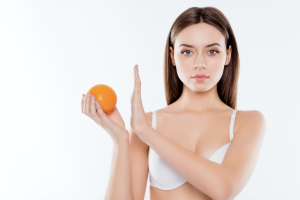 Чому з'являється «апельсинова кірка», і як боротися з целюлітом